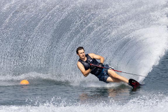 5E1A6635.jpg from 2025 Easterns photo gallery.