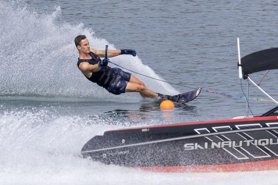 5E1A6672.jpg from 2025 Easterns photo gallery.